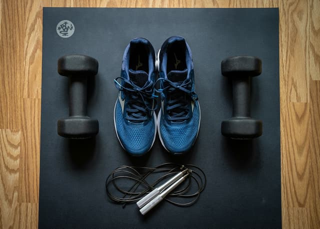 How Many Calories Does 6,000 Steps Burn? Complete Guide