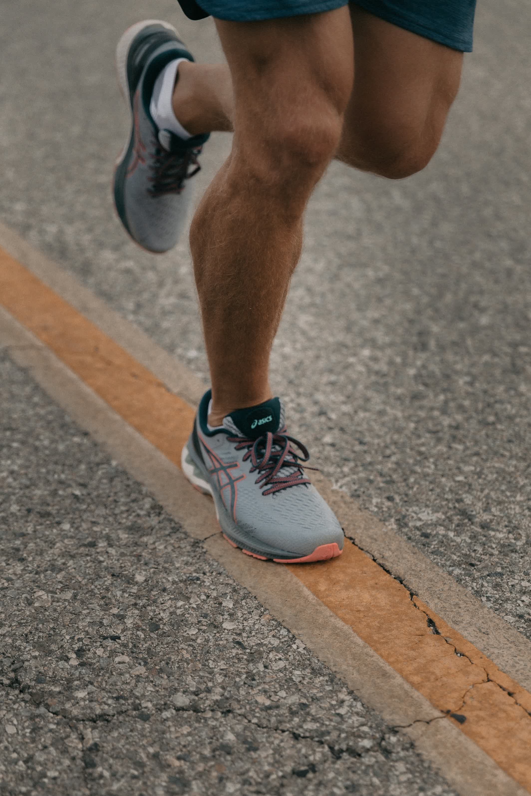 How Many Miles Is 6,000 Steps? Distance, Time & Calories