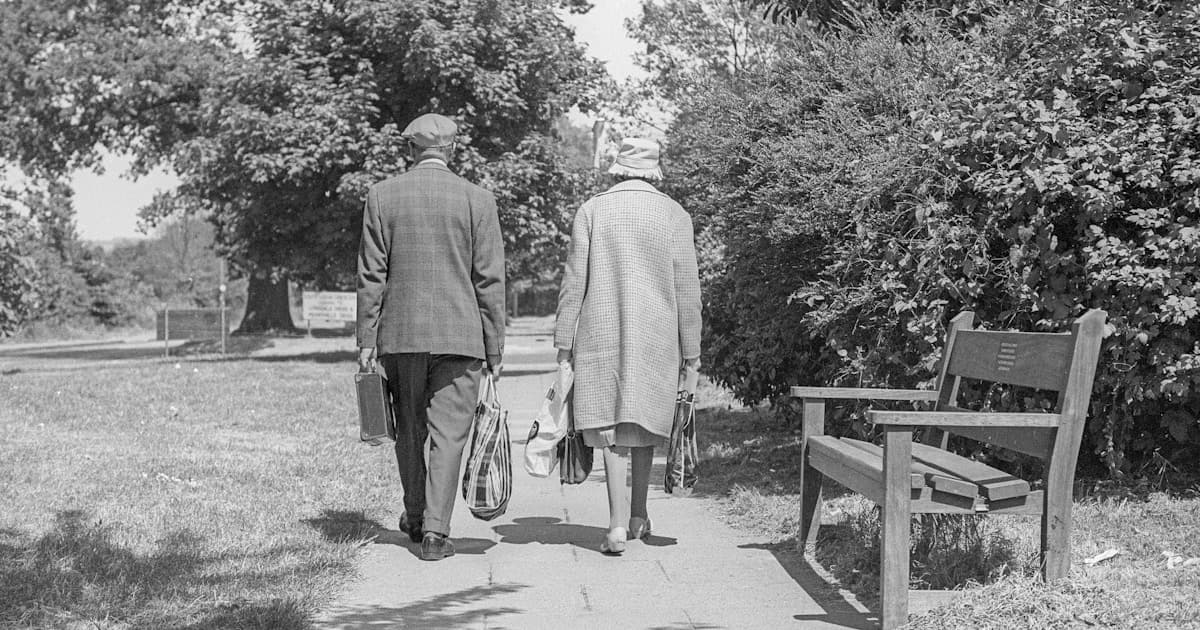 How Many Steps Per Day for Seniors? Safe Targets