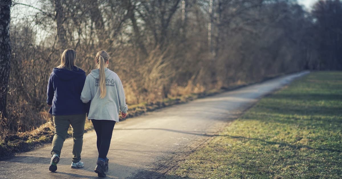 How Much Should I Walk to Lose Weight? Minutes Per Day (2026)