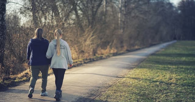How Much Should I Walk to Lose Weight? Minutes Per Day (2026)