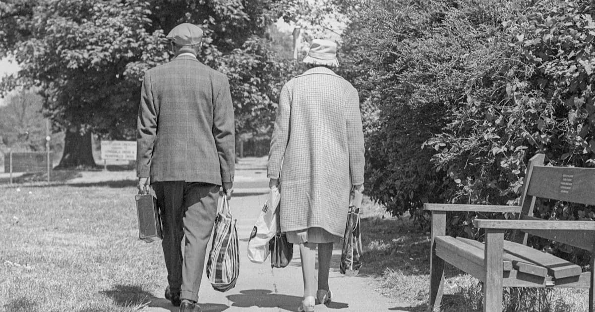 Walking for Arthritis: Is It Good for Joint Pain? (2026)