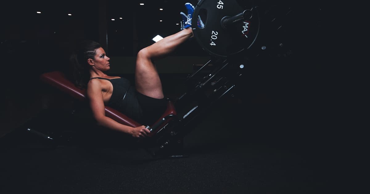 Walking with Weighted Vest: Benefits, Calories & 4-Week Plan